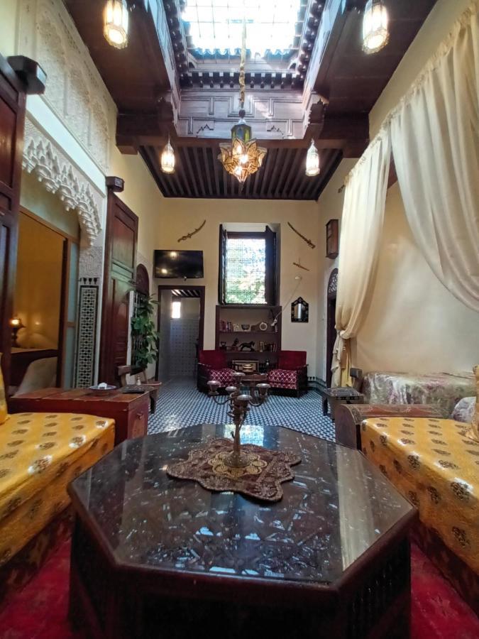 Riad Avec Terrasse Privee Et Piscine Partagee A 300M Fès Extérieur photo